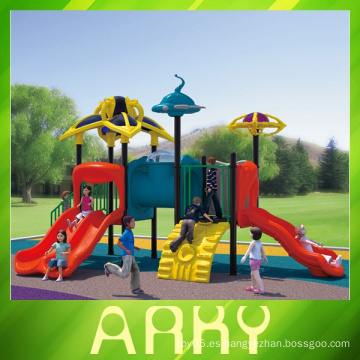 Playground plástico de buena calidad comercial para el uso del parque de atracciones